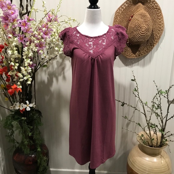 $19 SALE!!!! Magenta Crochet Sleeve Shift Dress - Picture 7 of 16